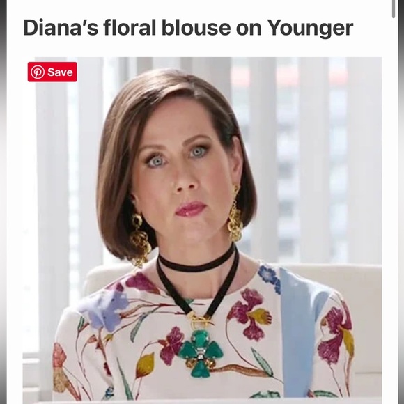 Diane Von Furstenberg Floral Print Asymmetrical Pattern Silk Blouse Size 2 - Picture 5 of 12